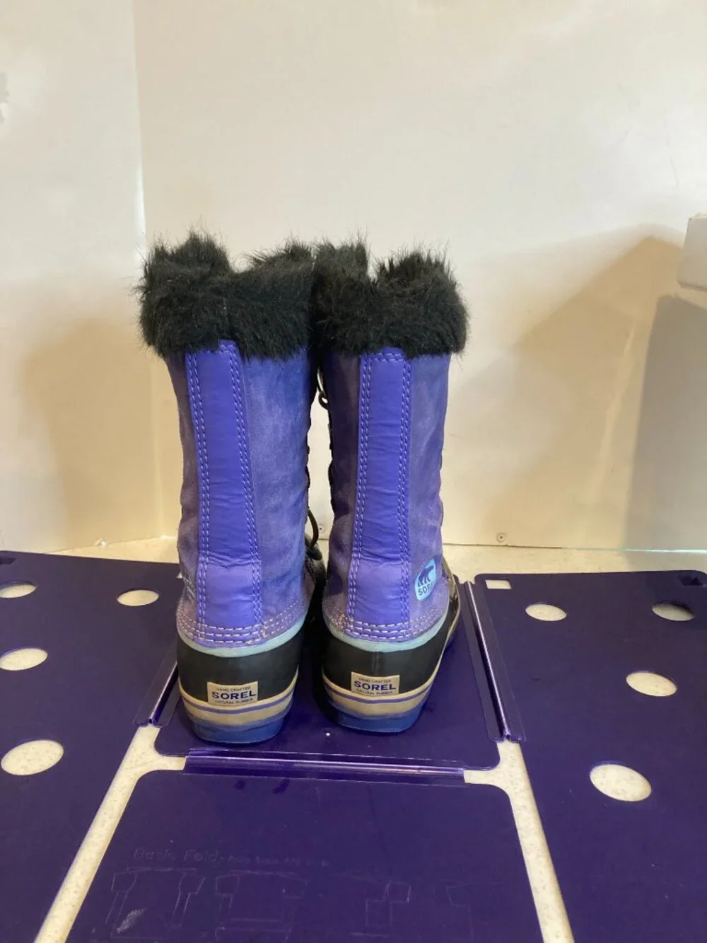 SOREL JOAN OF ARTIC WATERPROOF BOOT SIZE WOMENS 6